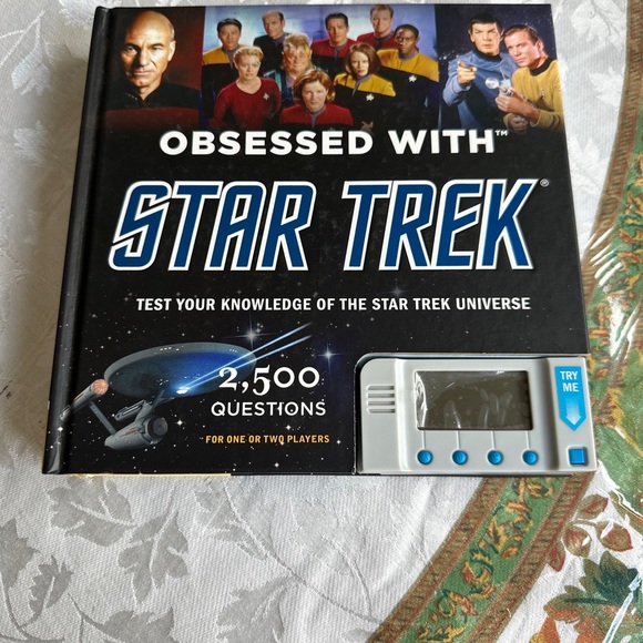 Star Trek trivia book electronic game in excellent condition - Picture 1 of 10